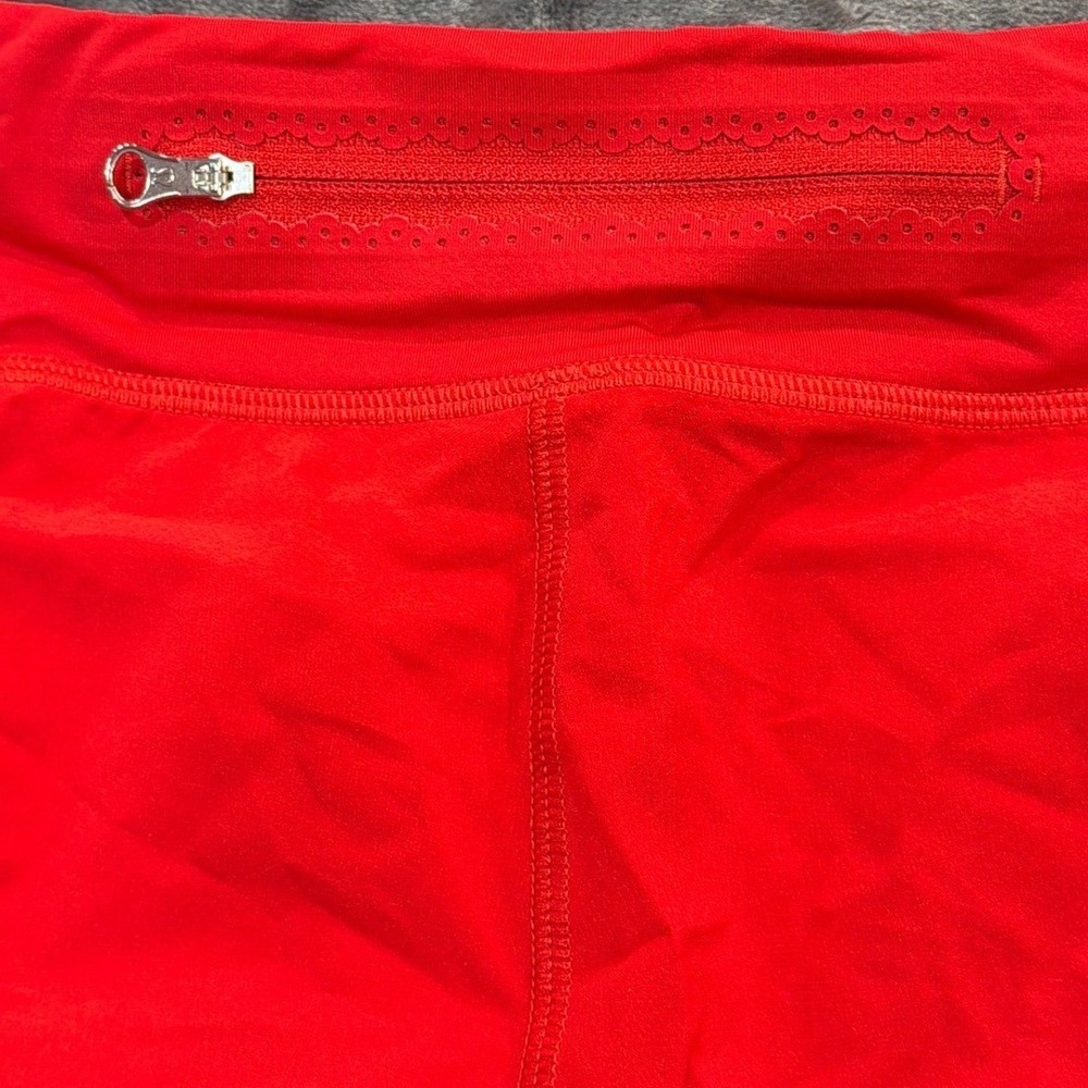 Lululemon Speed Up Shorts Womens Red Low Rise Running 2.5" Inseam Size 8 - Picture 4 of 9